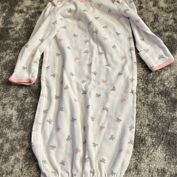 Circo & Carter’s Infant Sleep Gowns 0-3 Months - Picture 2 of 16